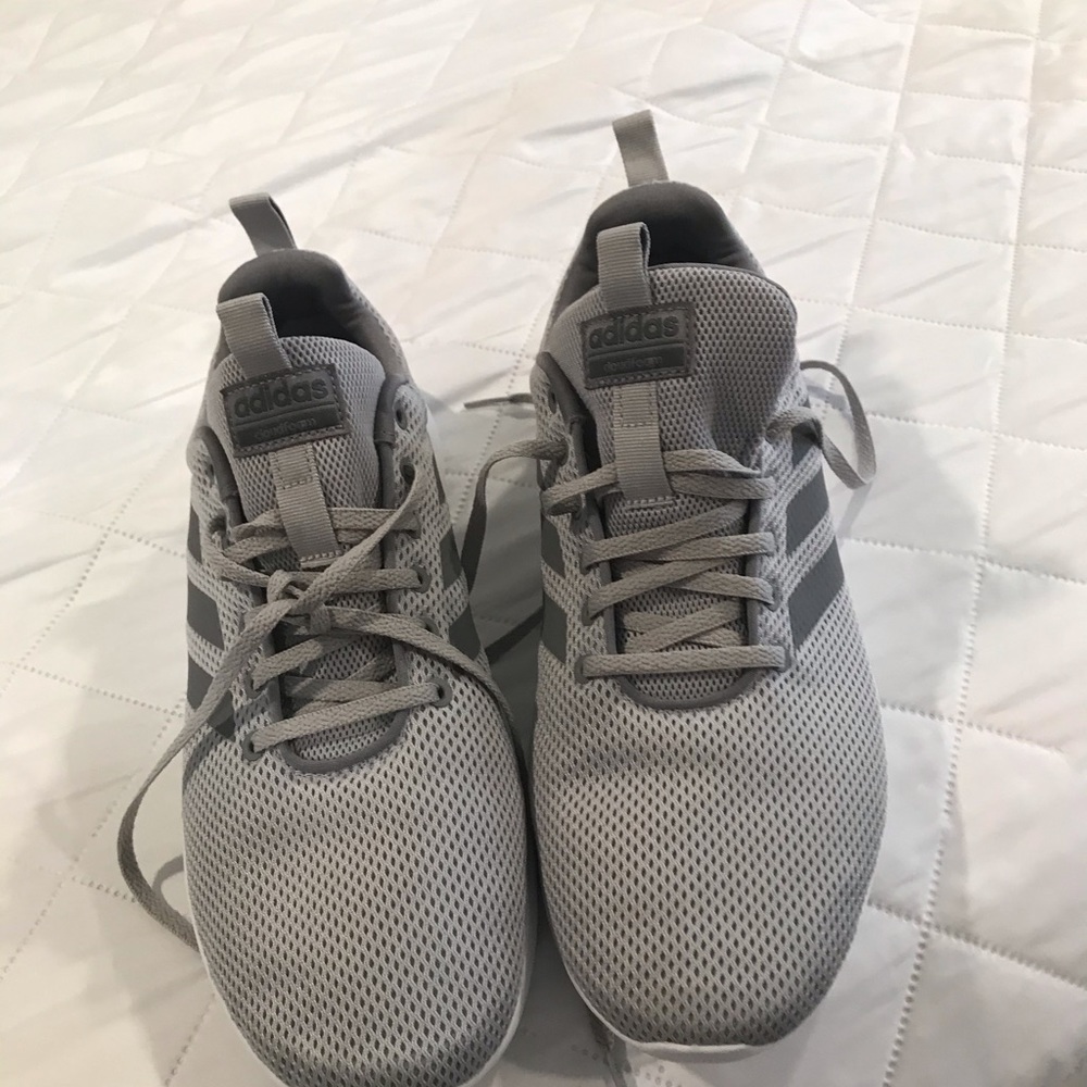 Men’s adidas sneaker